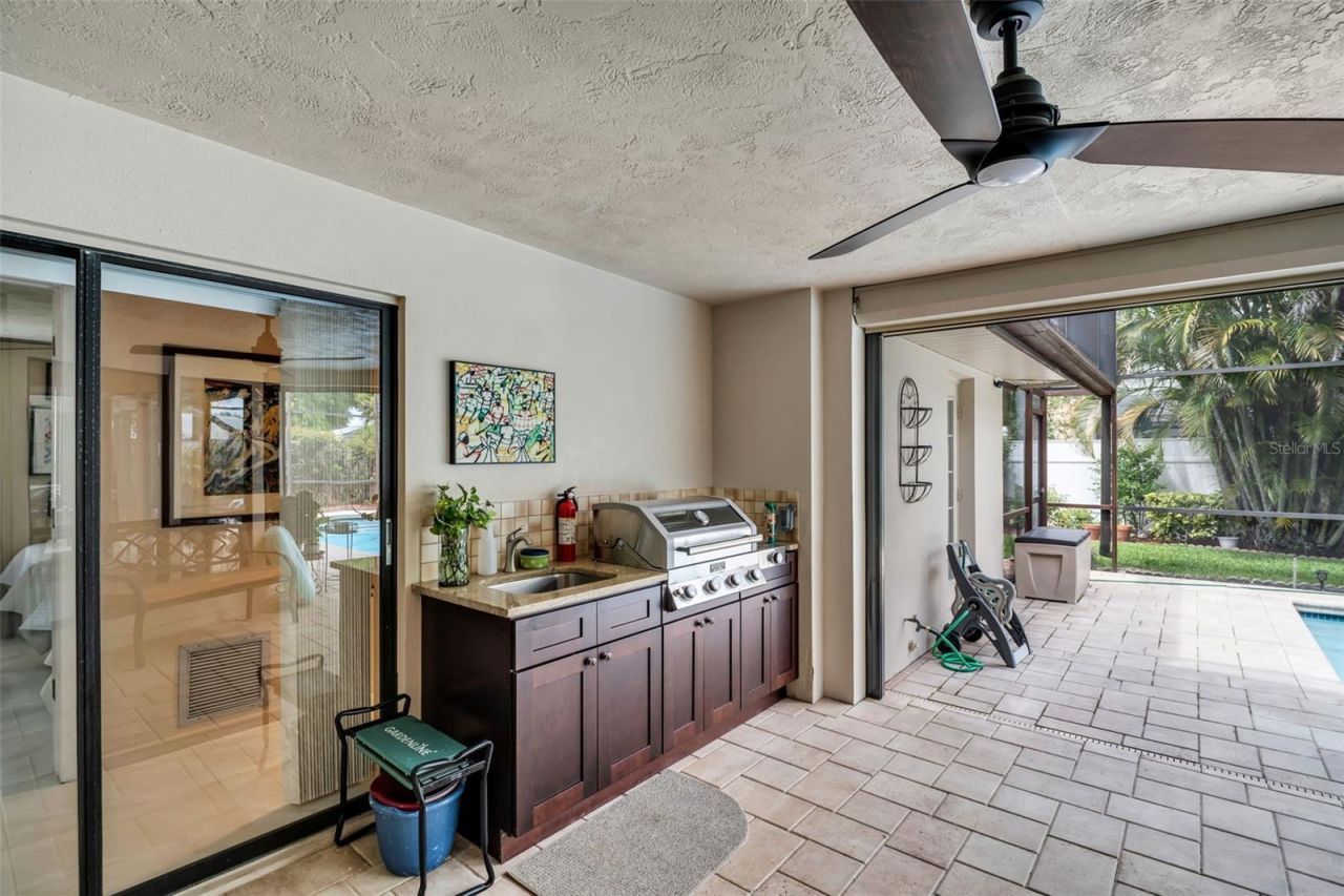 1504 Ridge Top Way , Clearwater, FL 33765 Photo