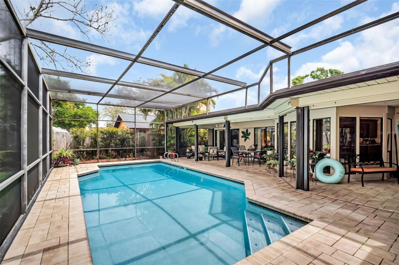 1504 Ridge Top Way , Clearwater, FL 33765 Photo