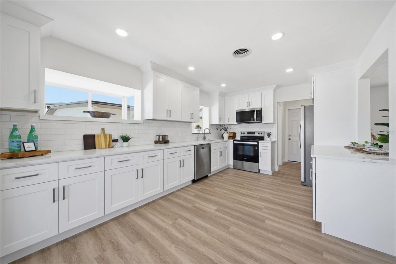 16113 5th Street E, Redington Beach, FL 33708 Photo