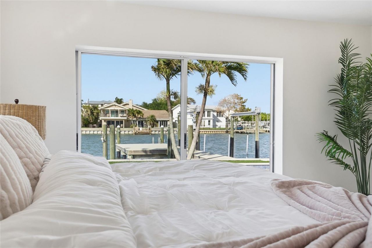 16113 5th Street E, Redington Beach, FL 33708 Photo