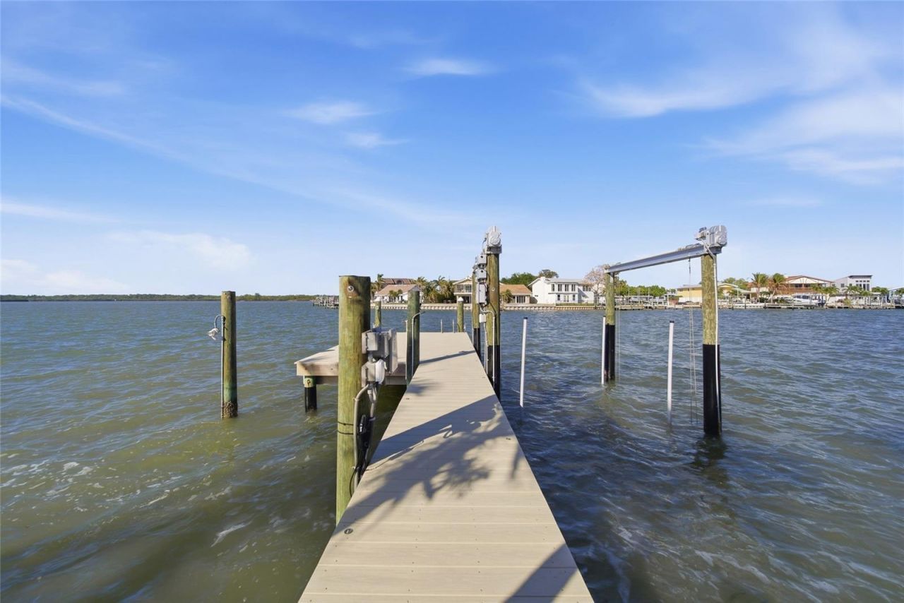 16113 5th Street E, Redington Beach, FL 33708 Photo