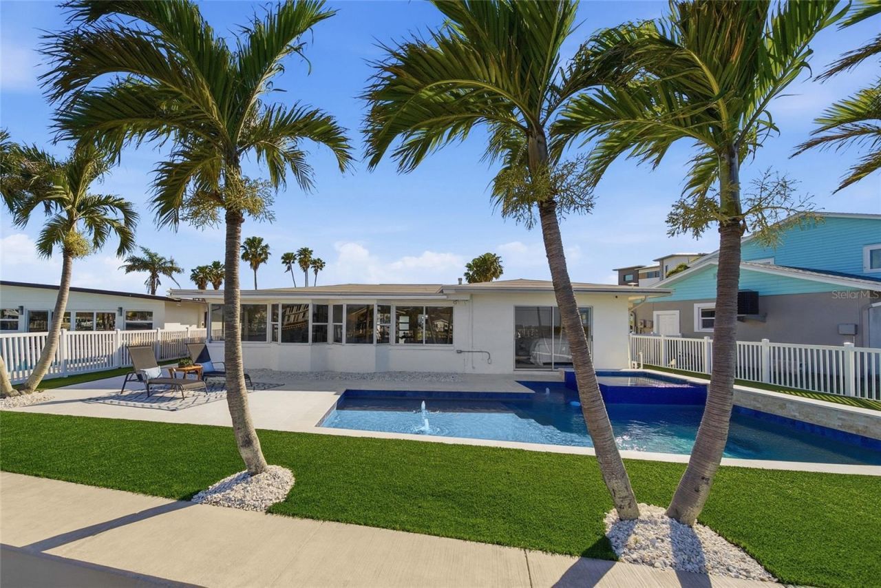 16113 5th Street E, Redington Beach, FL 33708 Photo