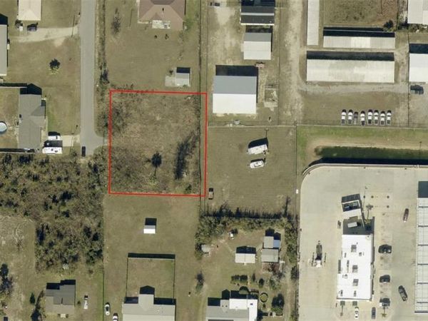 2826 NAPLES AVENUE , PANAMA CITY, FL 32405