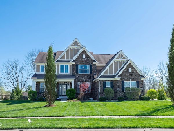 1325 Brentford Lane, Greenwood, IN 46143