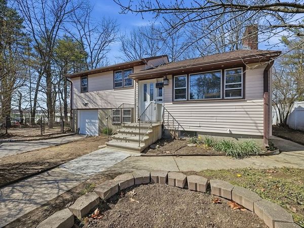 9 Olympia Ave, Woburn, MA 01801