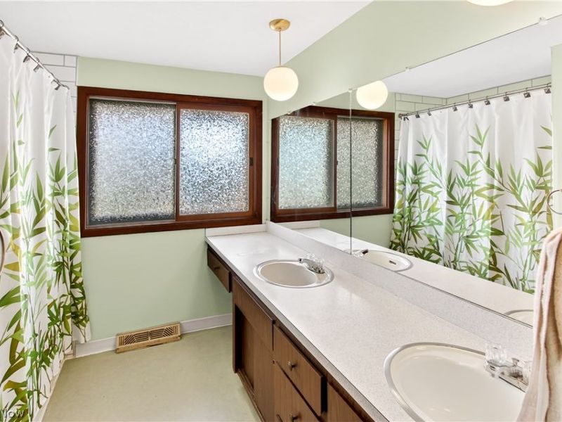 2115 Coventry Drive, Parma, OH 44134 Photo 16