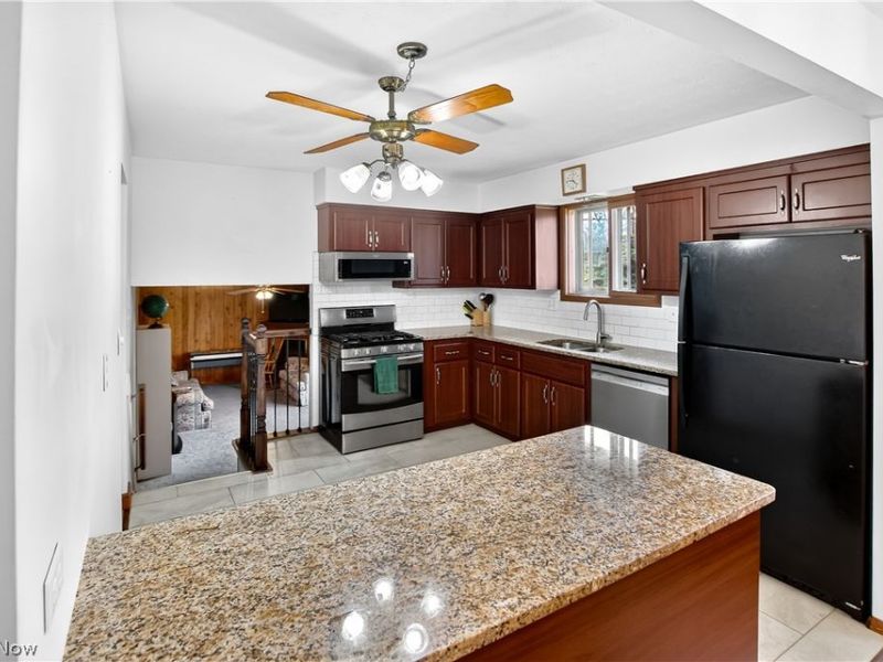 2115 Coventry Drive, Parma, OH 44134 Photo 7