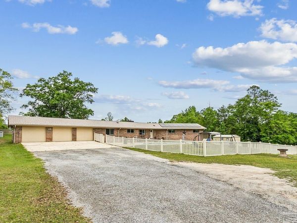 241 S Century Blvd, Mcdavid, FL 32568