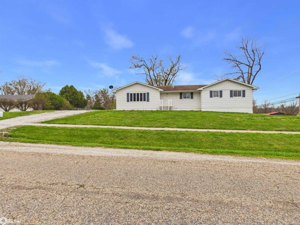 1730 Broadway, Hamilton, IL 62341