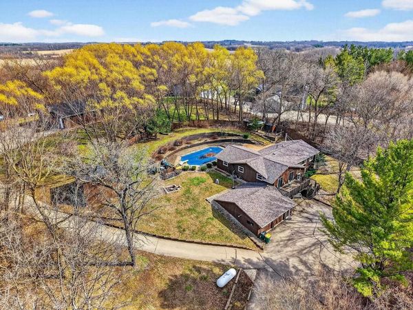2934 County Rd W, Deerfield, WI 53531