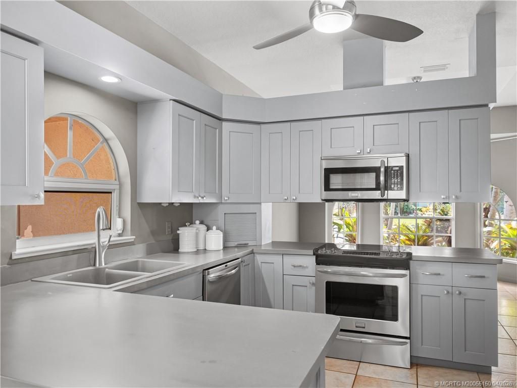 1915 SW Windcross Run, Palm City, FL 34990 Photo