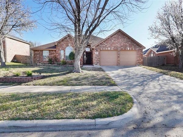 204 Village Trail, Trophy Club, TX 76262