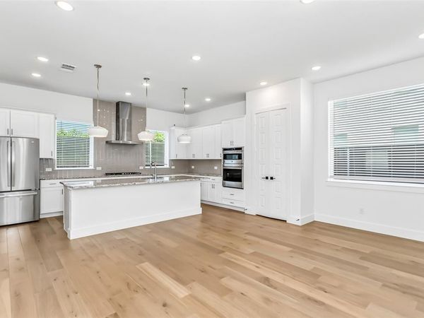 912 Banyan Tree Lane, Richardson, TX 75081