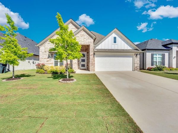 1313 Ridgeview Drive, Weatherford, TX 76086