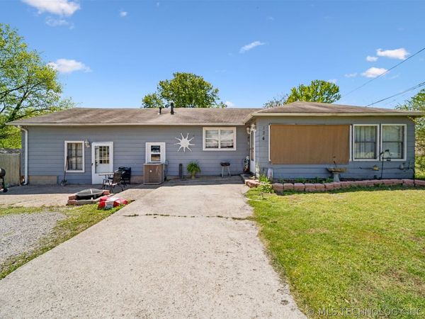 124 E Mill Avenue , Sapulpa, OK 74066