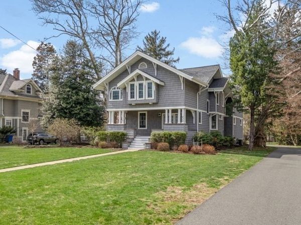 420 Mountainview Ter, Dunellen, NJ 08812