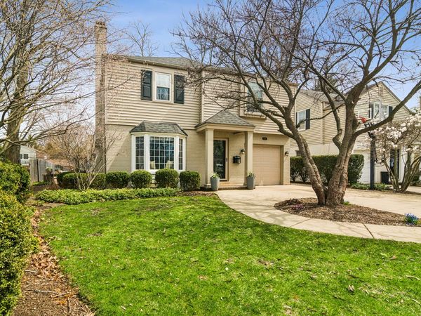 627 S Lincoln Lane , Arlington Heights, IL 60005