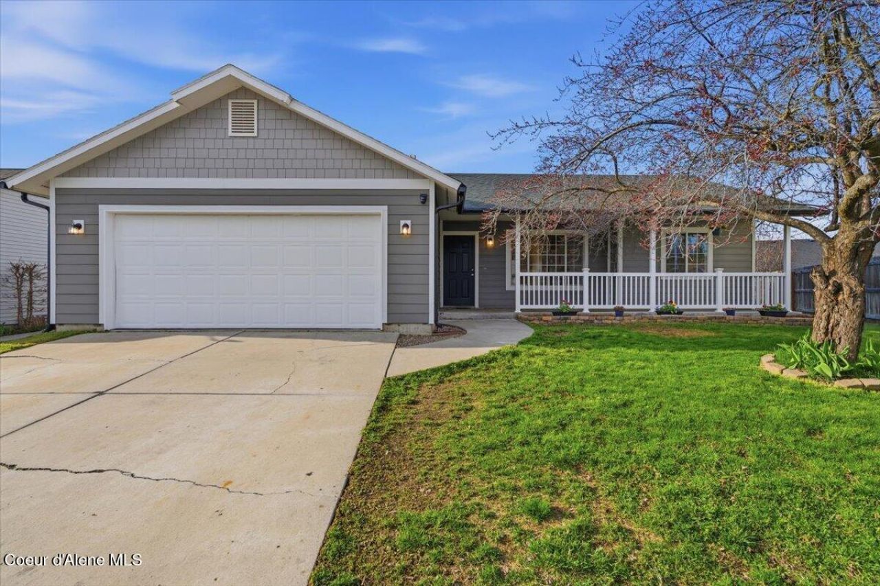 215 W Chippewa DR primary photo