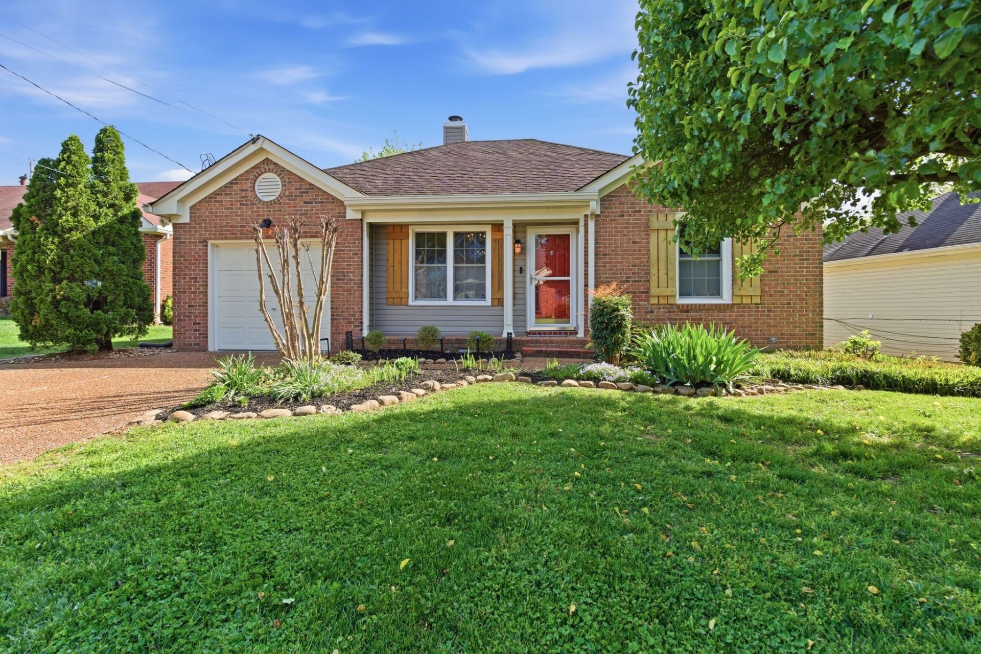 322 N Birchwood Dr, Hendersonville, TN 37075 Main Photo