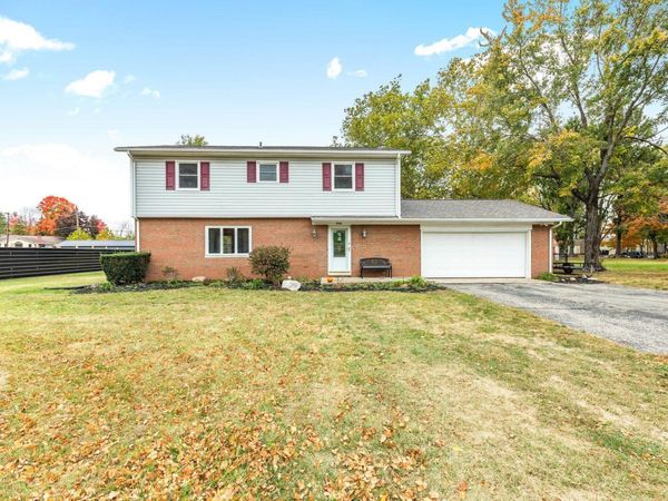 6308 Windwood Drive, Kokomo, IN 46901