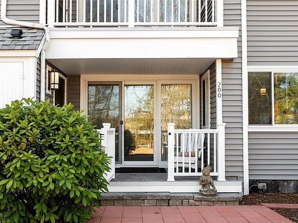 255 North Rd, Unit 200, Chelmsford, MA 01824