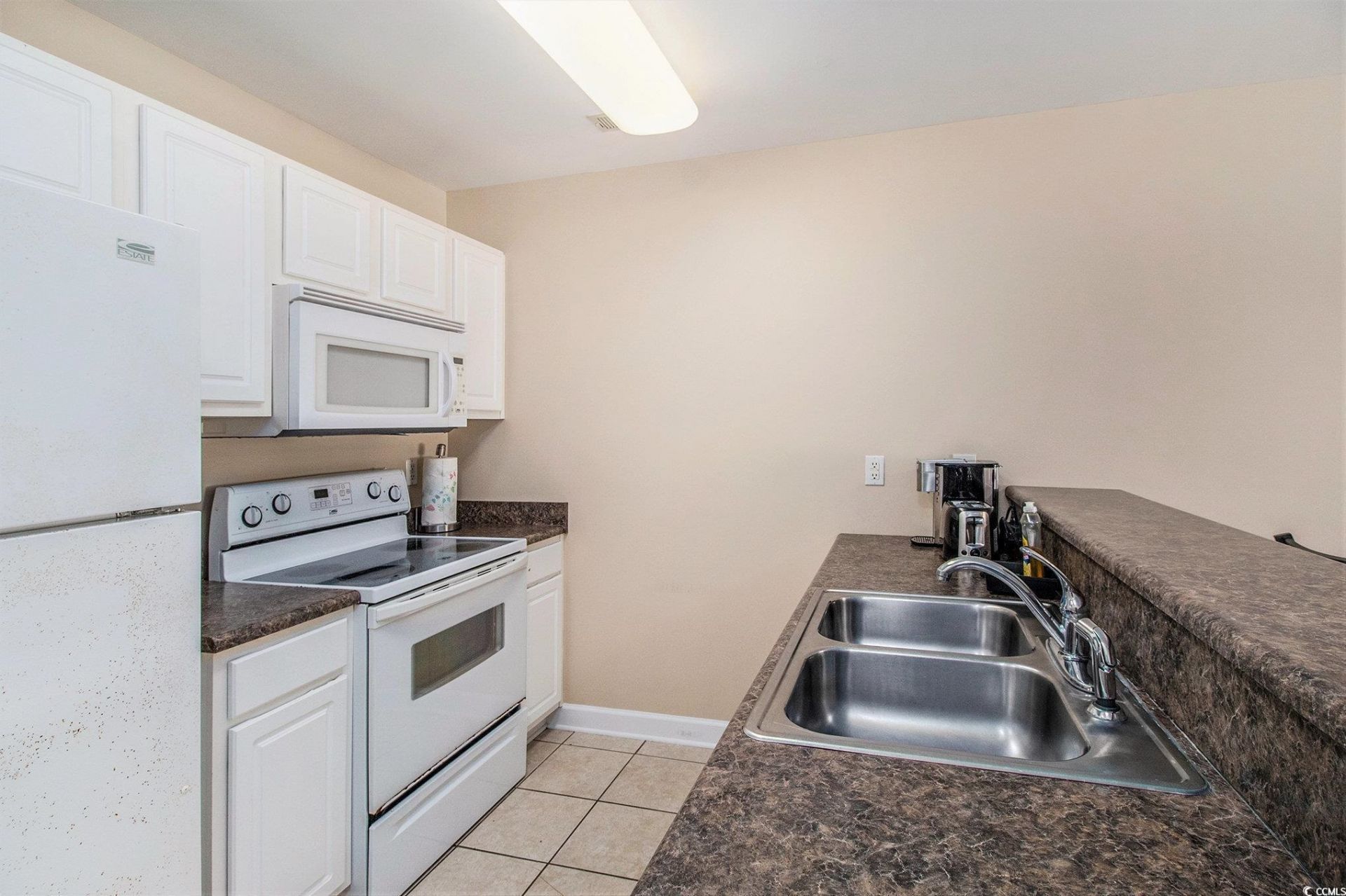 2101 Firebird Ln. Photo 6