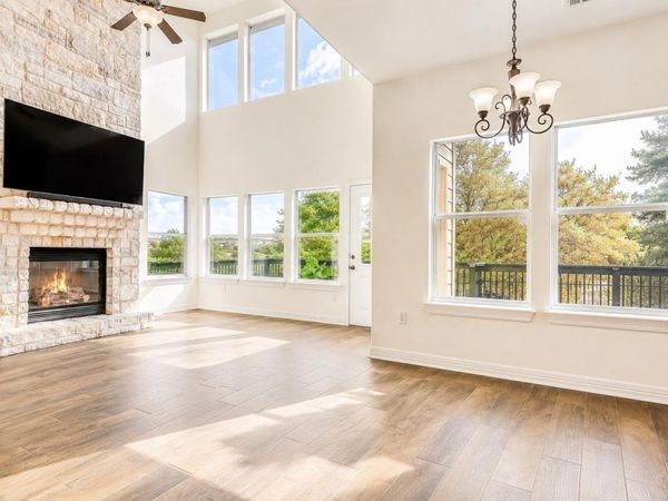21825 Surrey LN, Lago Vista, TX 78645