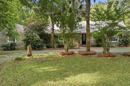 132 Tupper Lane photo 4