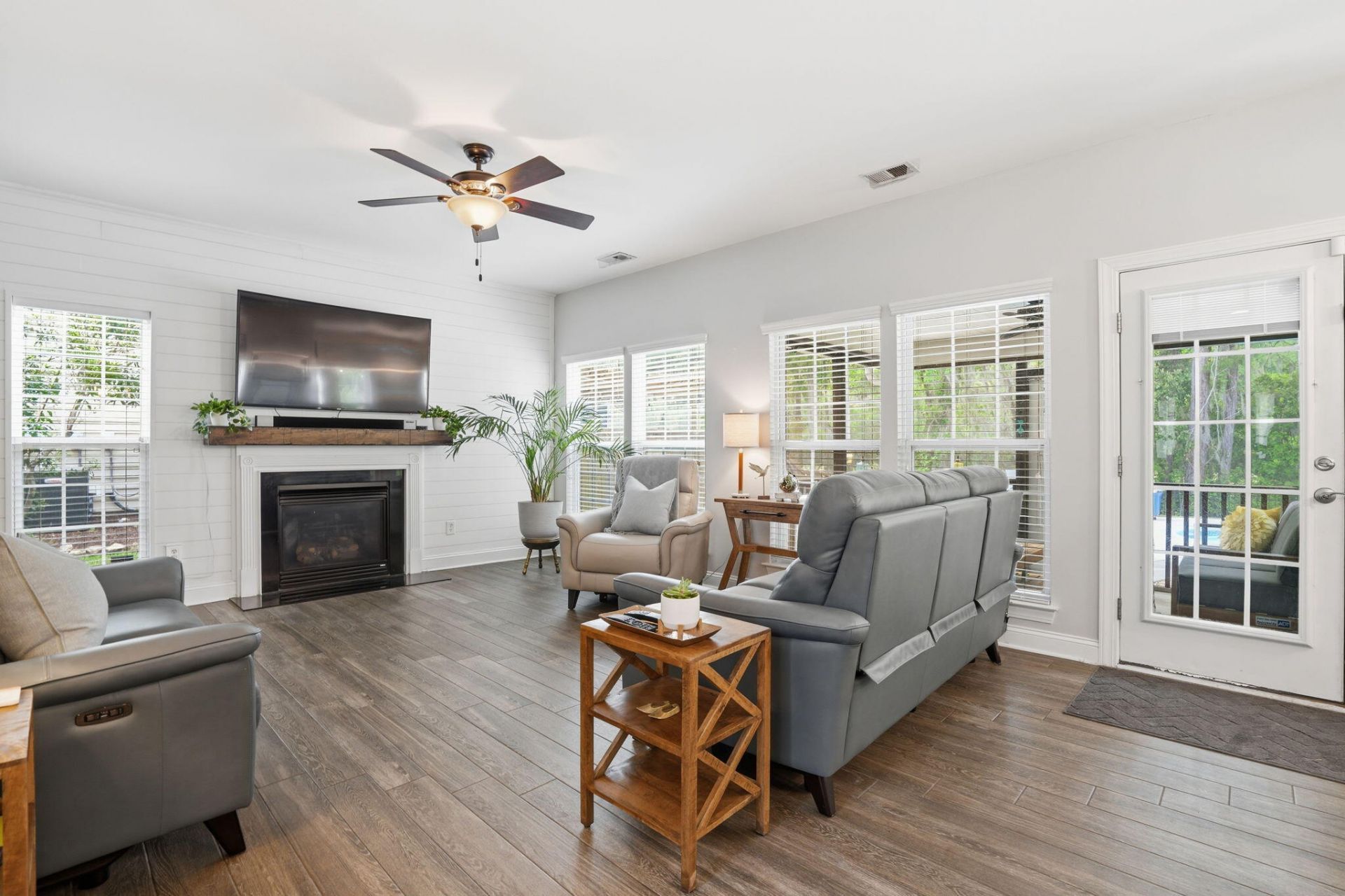 5272 Mulholland Drive Photo 13