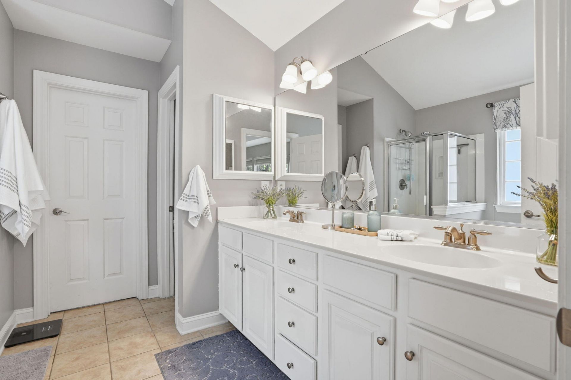 5272 Mulholland Drive Photo 25