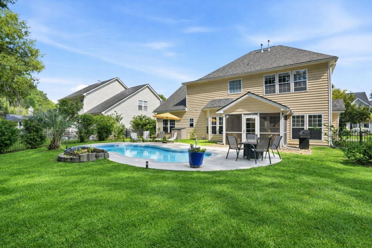 5272 Mulholland Drive Photo 38