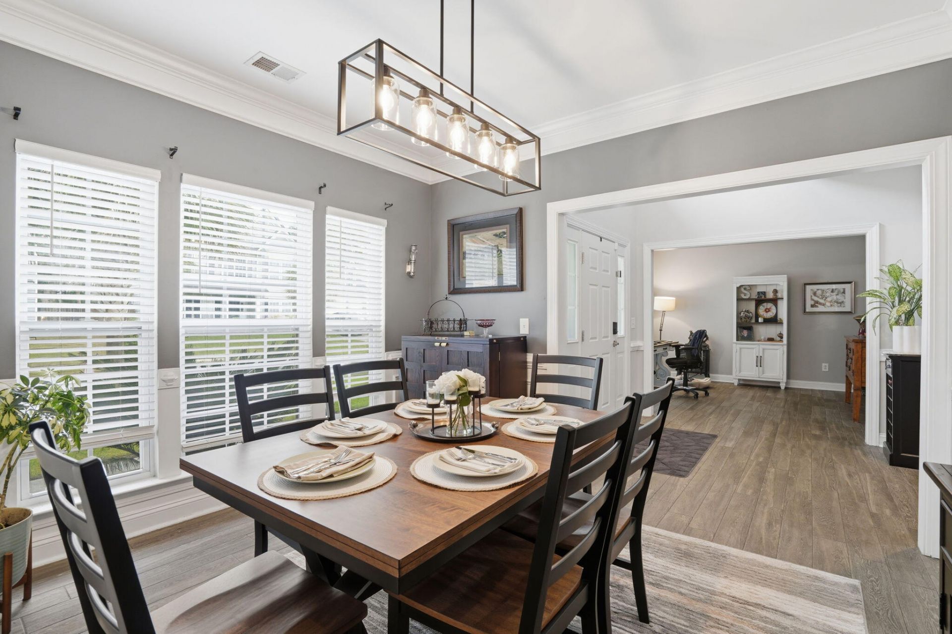 5272 Mulholland Drive Photo 8