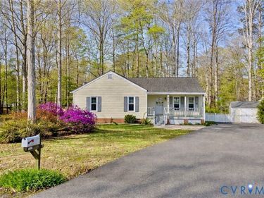 12407 Sandbag Circle, Midlothian, VA 23113