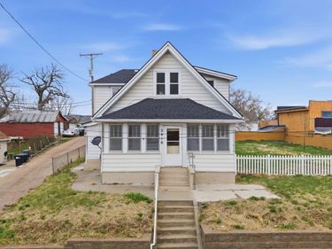 2410 Bancroft Street , Omaha, NE 68105
