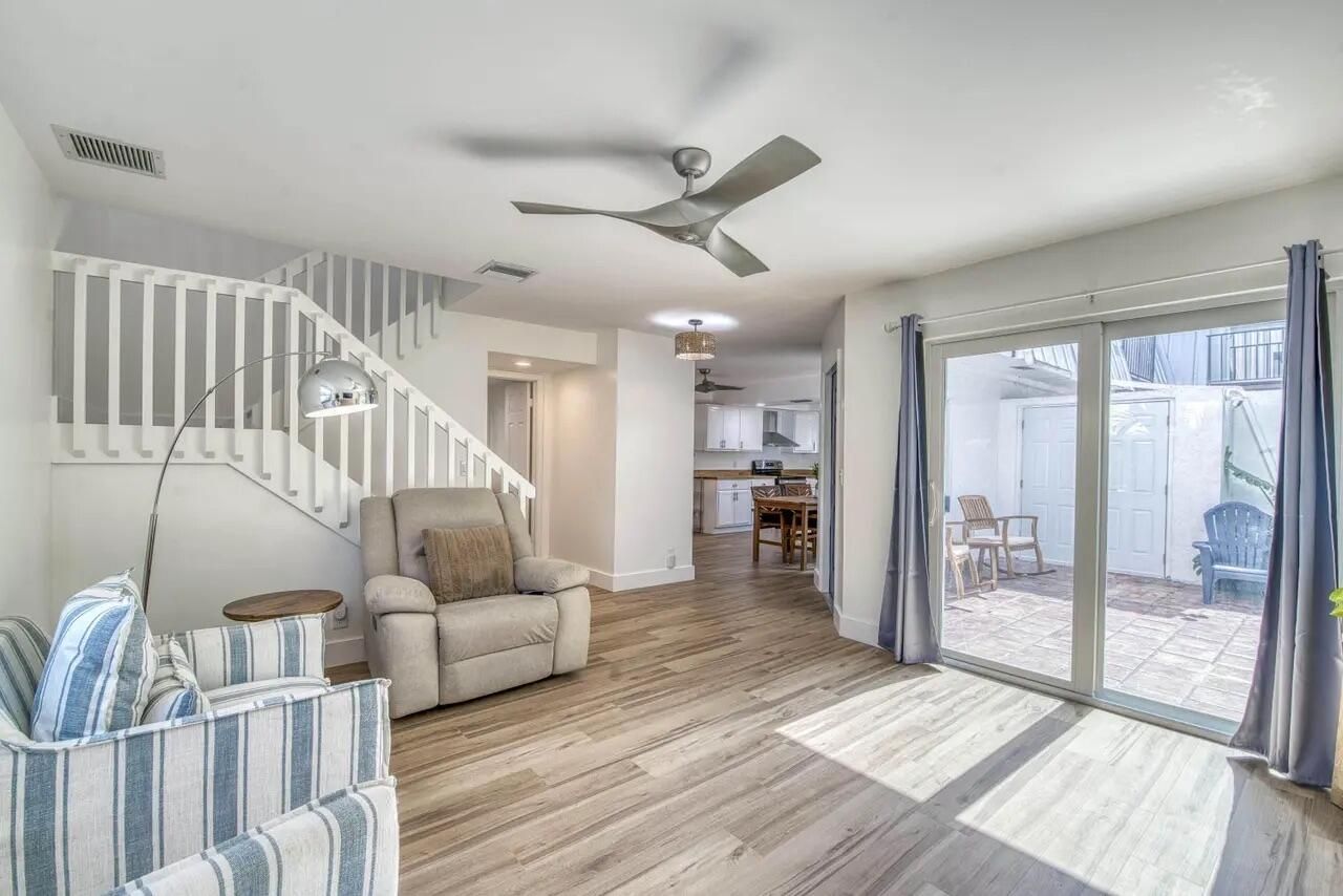 106 Linda Lane, Unit 4, Palm Beach Shores, FL 33404 Photo