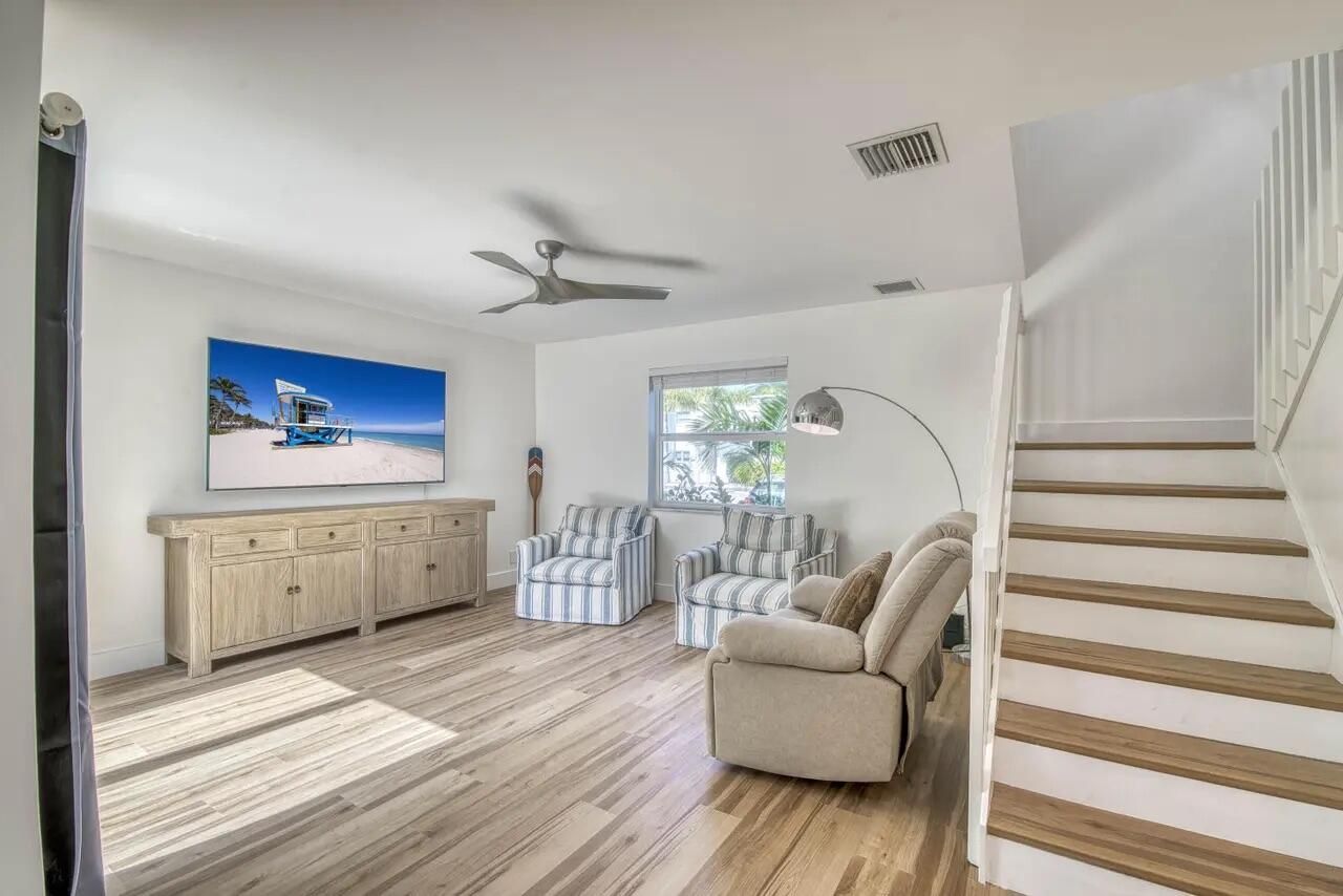 106 Linda Lane, Unit 4, Palm Beach Shores, FL 33404 Photo