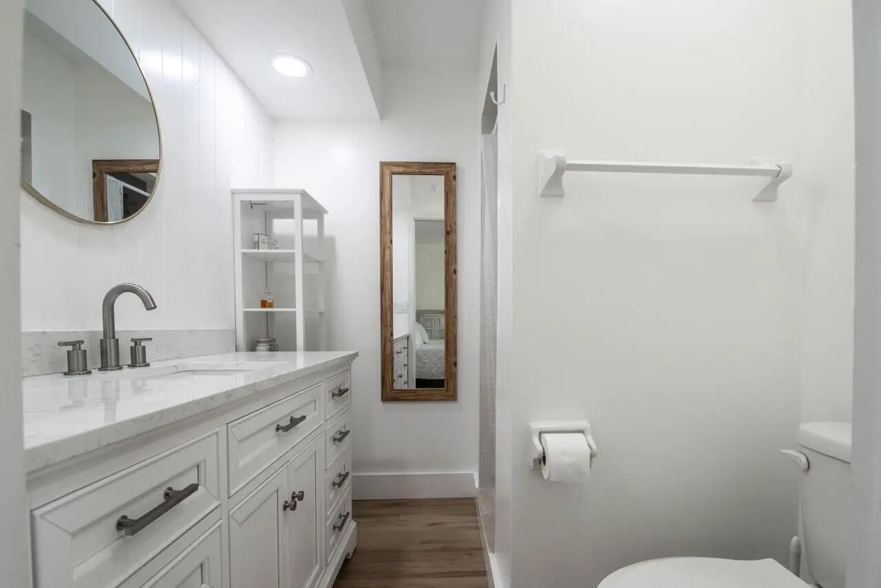 106 Linda Lane, Unit 4, Palm Beach Shores, FL 33404 Photo