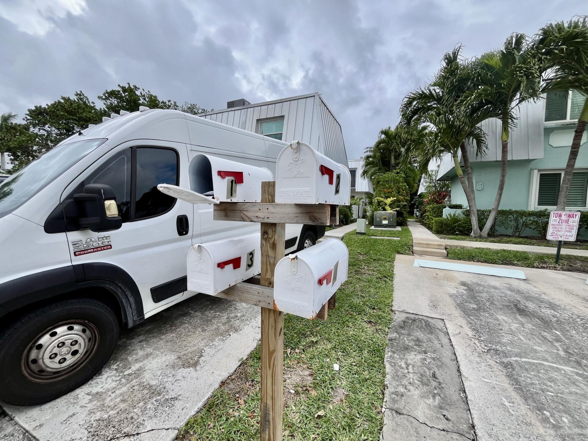 106 Linda Lane, Unit 4, Palm Beach Shores, FL 33404 Photo