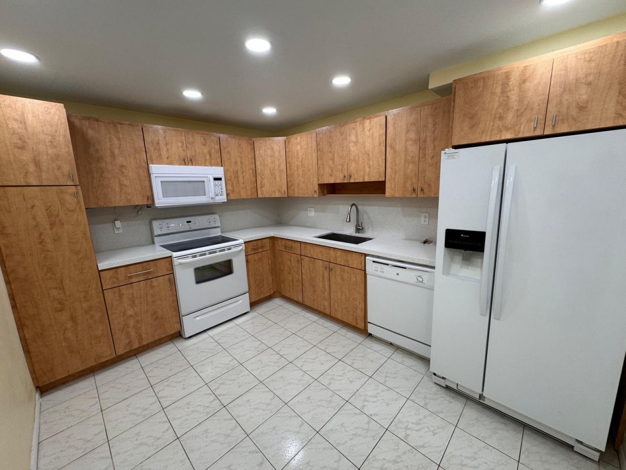 901 Cypress Terrace, Unit 103, Pompano Beach, FL 33069 Photo