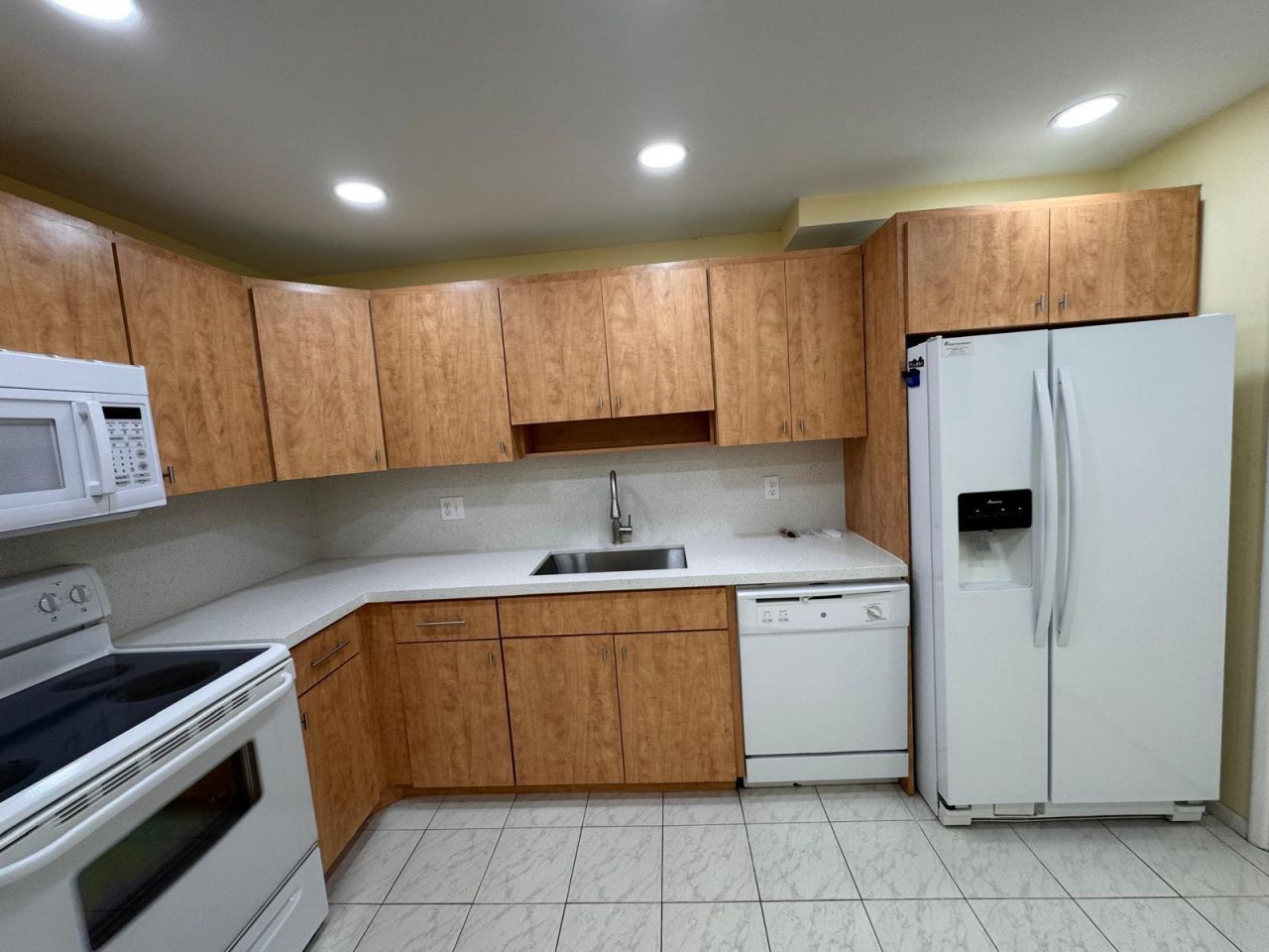 901 Cypress Terrace, Unit 103, Pompano Beach, FL 33069 Photo