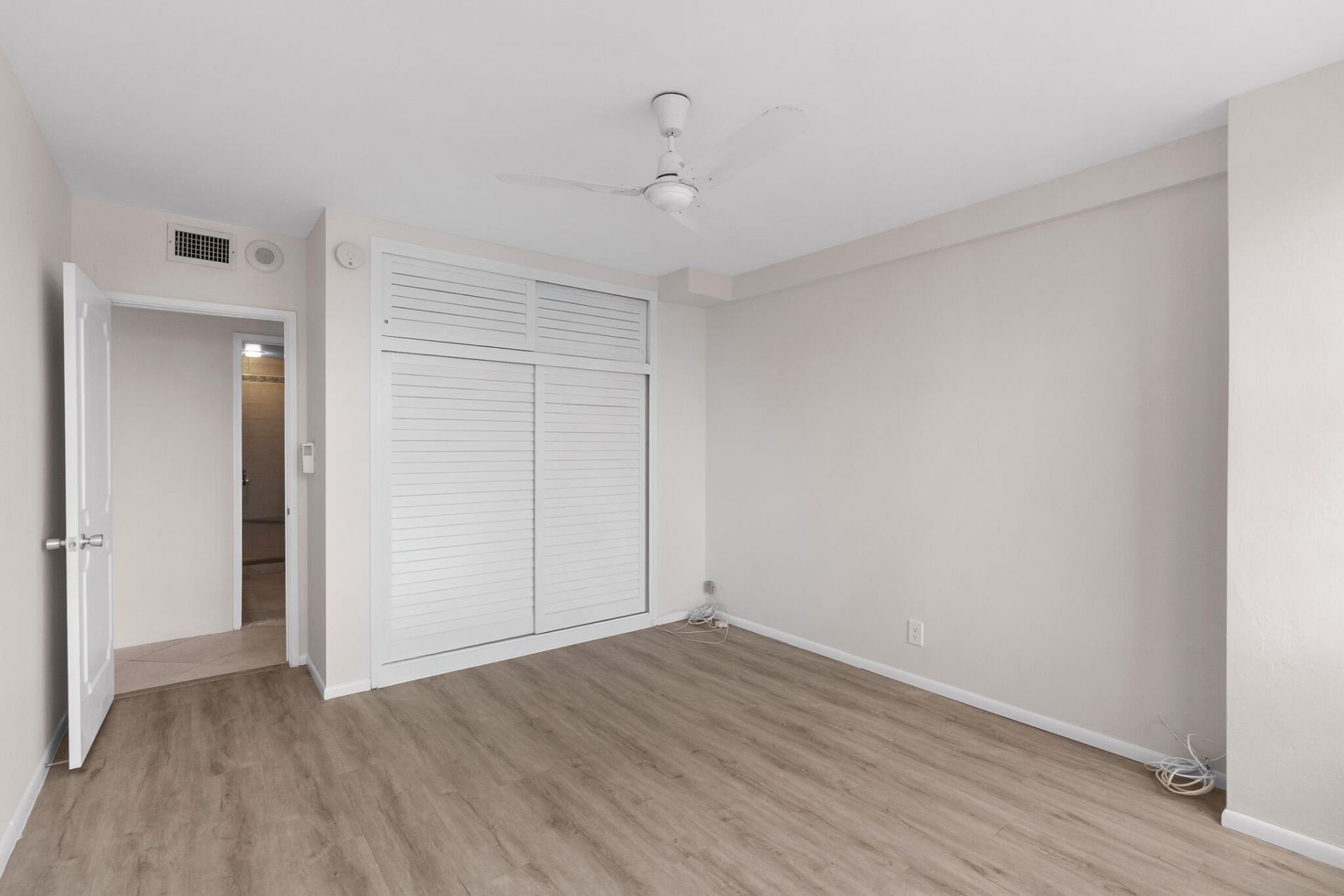 3200 NE 36th Street E, Unit 709, Fort Lauderdale, FL 33308 Photo