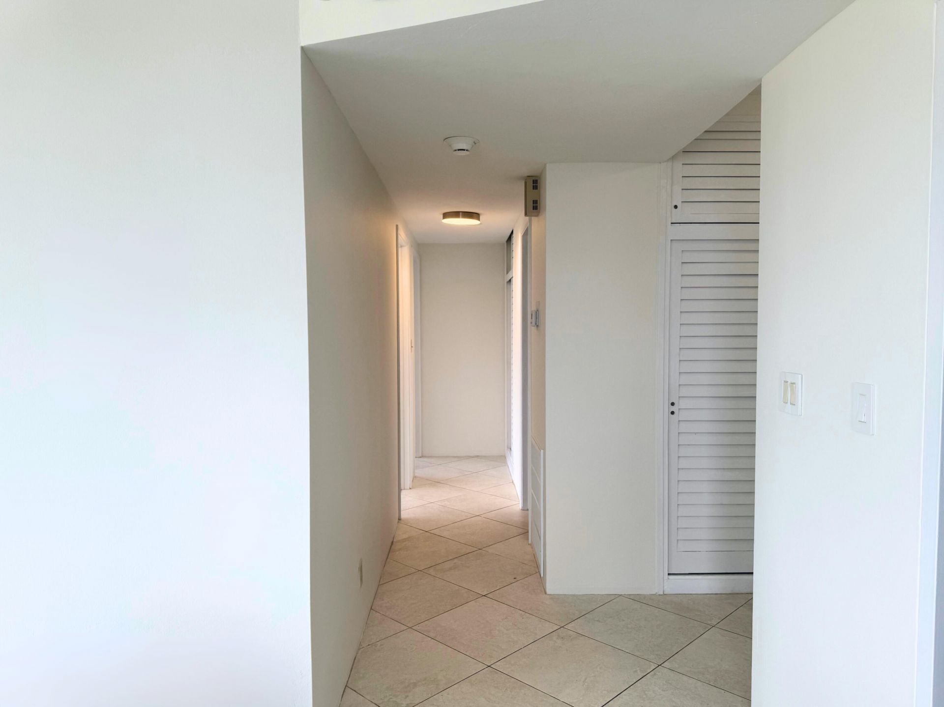 3200 NE 36th Street E, Unit 709, Fort Lauderdale, FL 33308 Photo