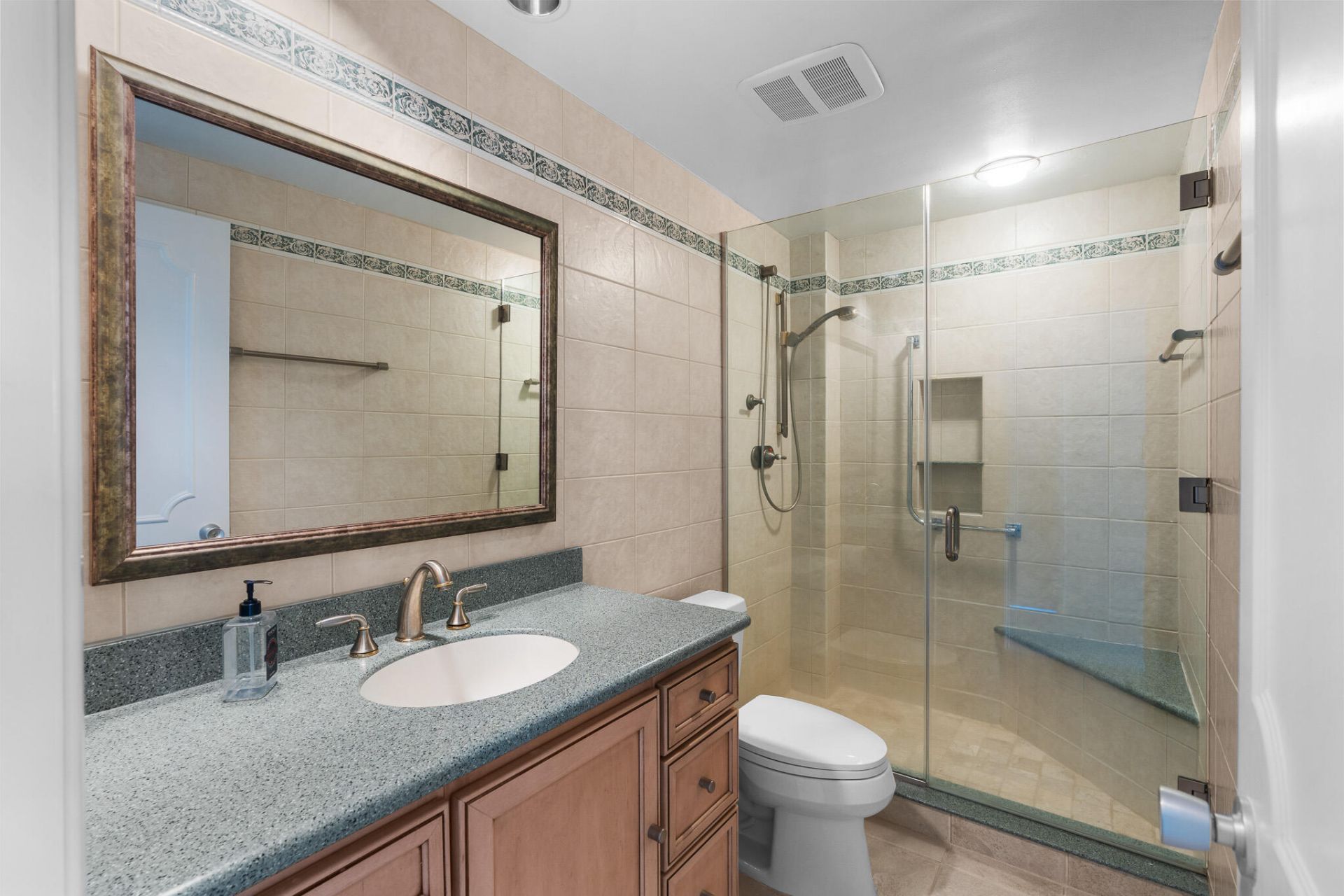 3200 NE 36th Street E, Unit 709, Fort Lauderdale, FL 33308 Photo