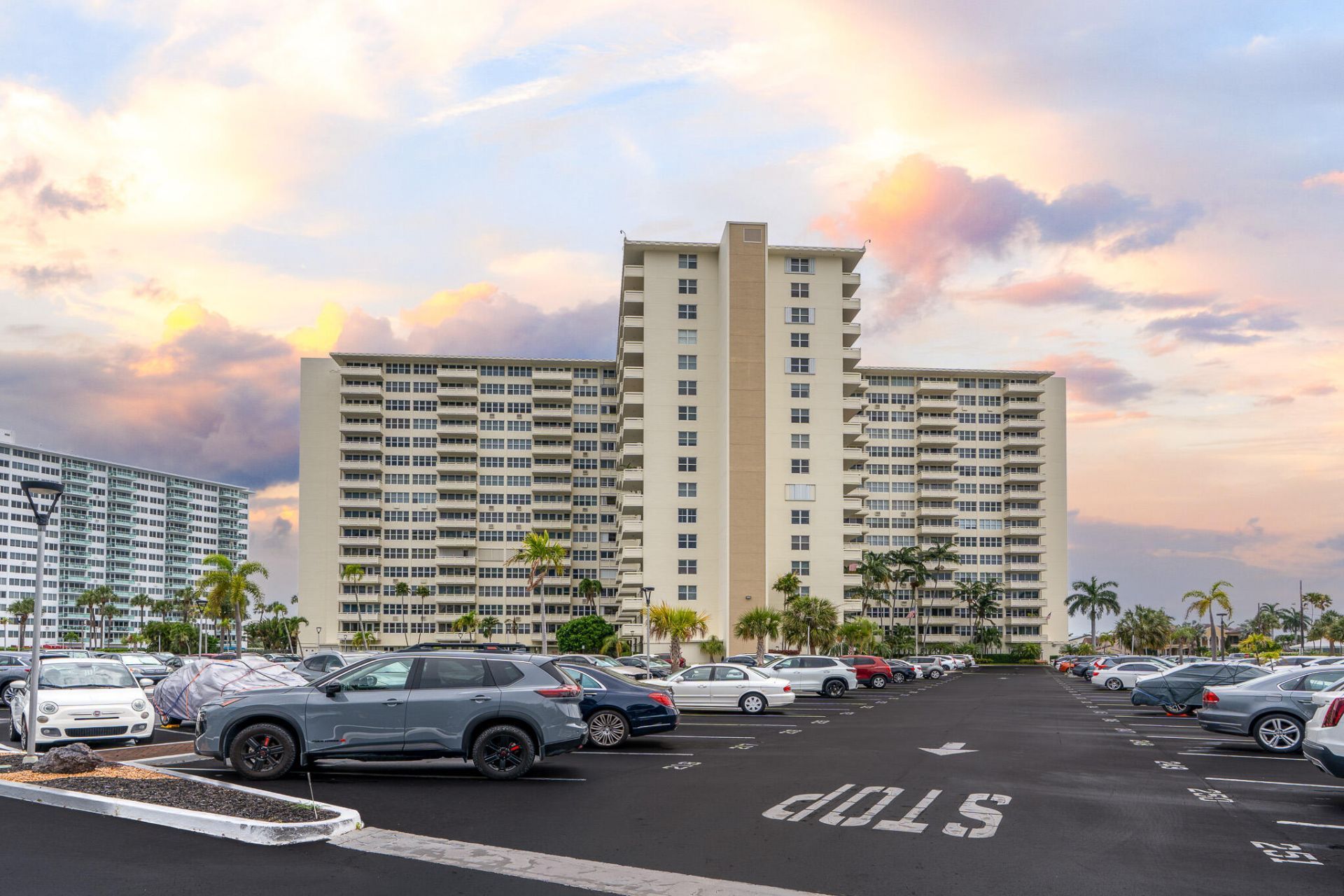 3200 NE 36th Street E, Unit 709, Fort Lauderdale, FL 33308 Photo