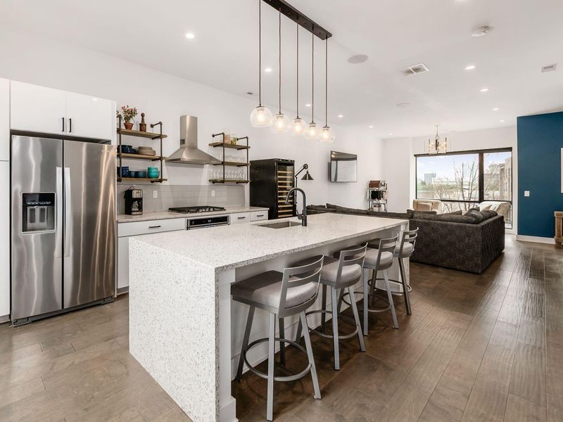 230 Neruda Avenue , Columbus, OH 43215 Photo 15