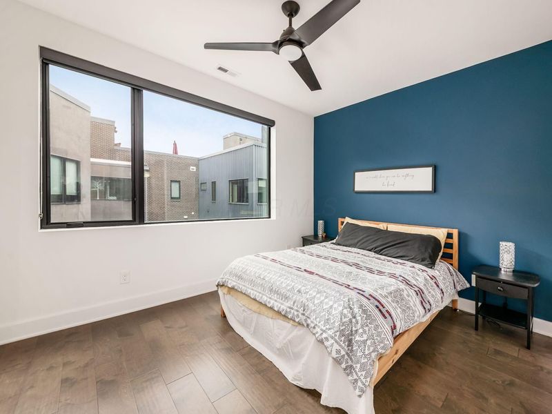 230 Neruda Avenue , Columbus, OH 43215 Photo 25