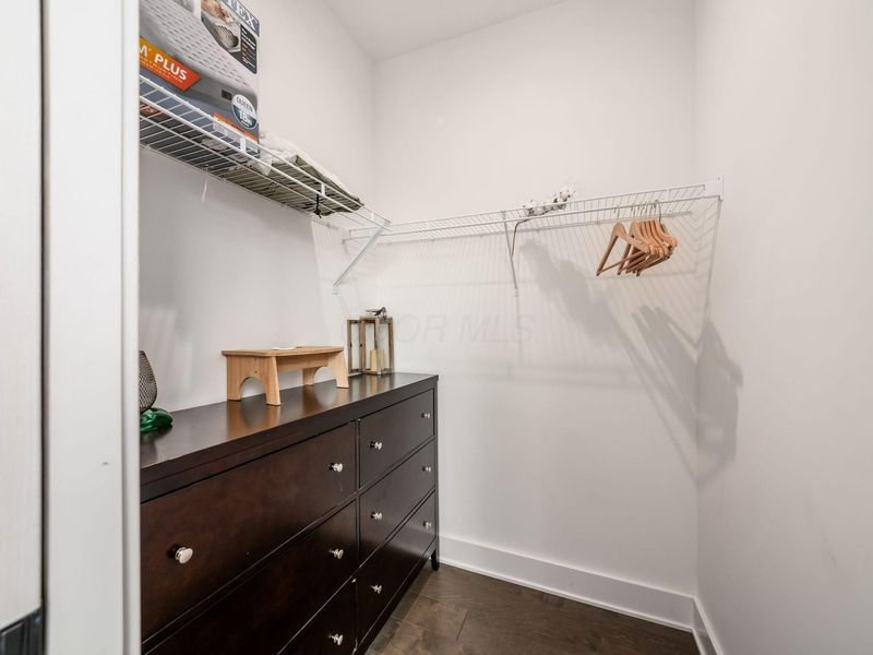 230 Neruda Avenue , Columbus, OH 43215 Photo 27