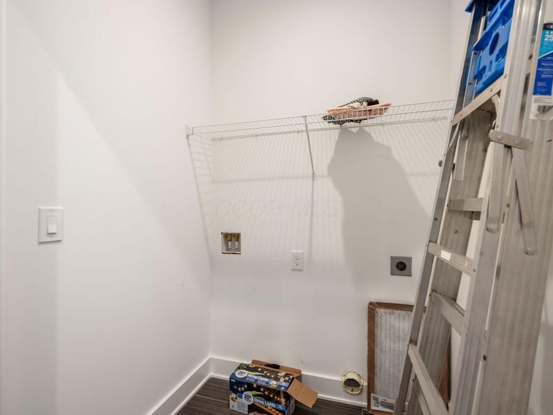 230 Neruda Avenue , Columbus, OH 43215 Photo 31