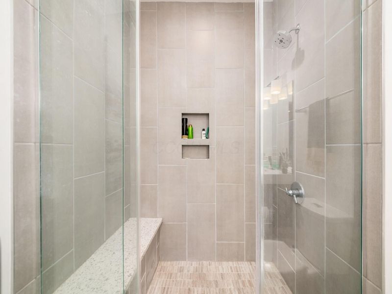 230 Neruda Avenue , Columbus, OH 43215 Photo 36