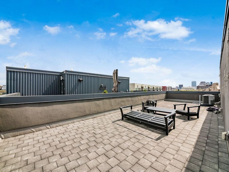 230 Neruda Avenue , Columbus, OH 43215 Photo 39